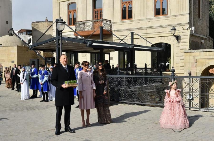 İlham Əliyev və ailəsi Novruz şənliyində - fotolar