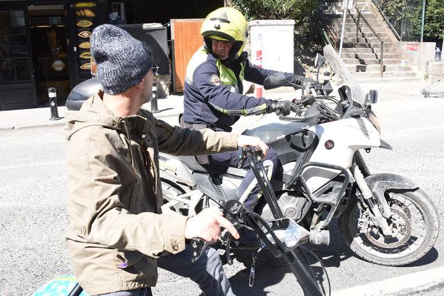 Yol polisi aktyoru tanımadı - fotolar