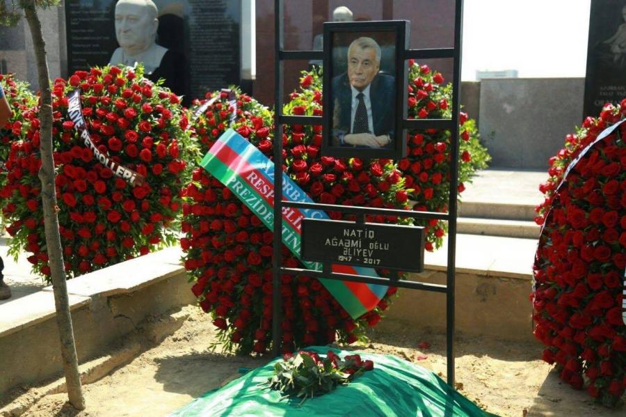Natiq Əliyev II Fəxri xiyabanda dəfn olundu - fotolar