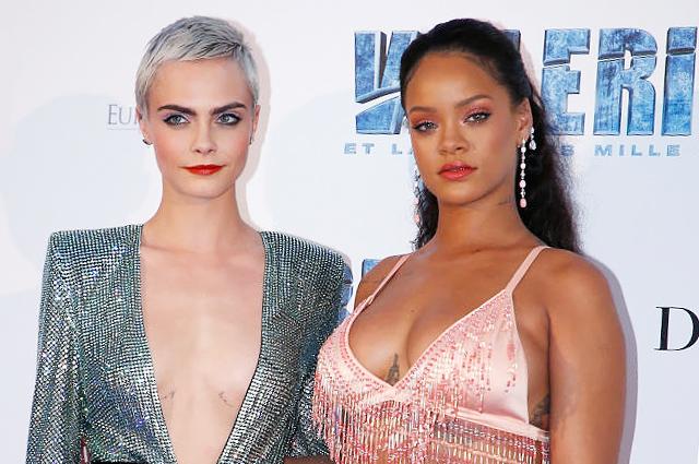 Rihanna ilə Kara premyeraya bu geyimdə gəldilər - fotolar 