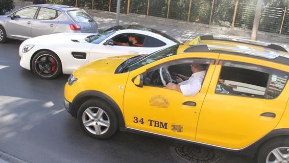 Murad Boz taksi sürücüsünə çətin anlar yaşatdı -  fotolar