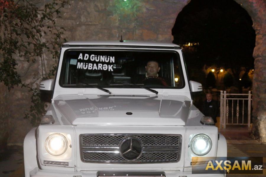 Namiqin yeni 120 minlik maşını -  fotolar