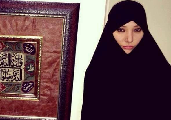 Qadağalara qarşı çıxan iranlı qadın idmançı - fotolar 