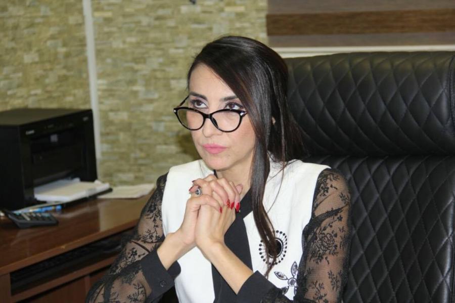 "Ayrılmış qadınam, sevgilim də var" -  fotolar