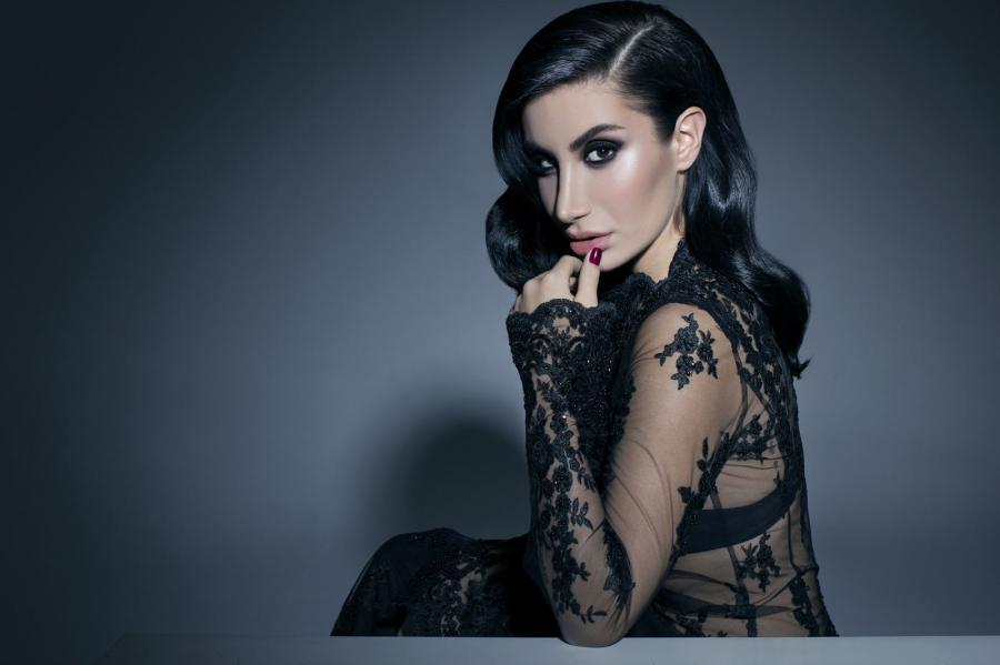 İrem Derici özündən 4 yaş kiçik aktyorla sevgilidir - fotolar 