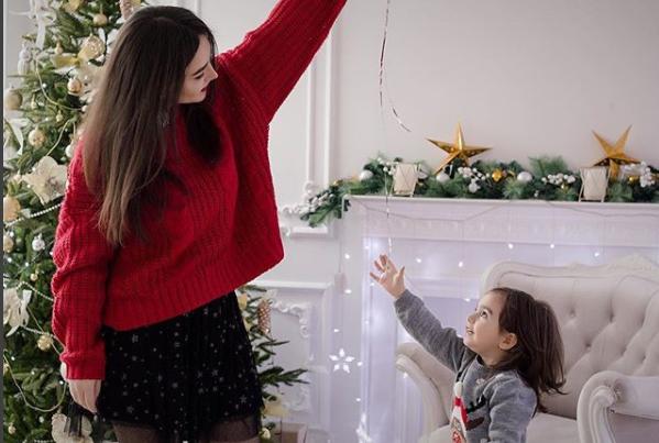 Günellə qızından Yeni il fotosessiyası 