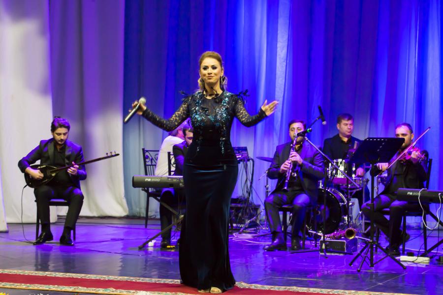 Müğənnilərimiz  Aktauda konsert verdi -  fotolar