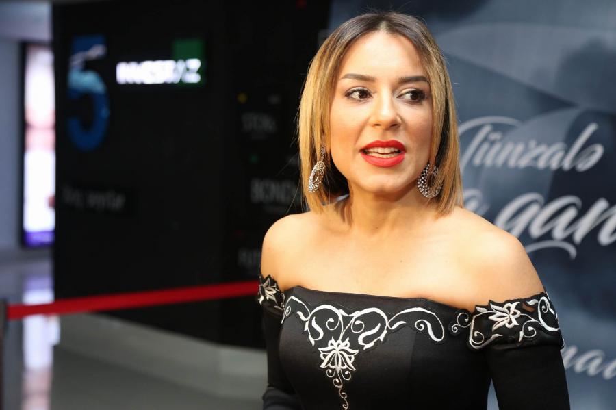 Tünzalənin təqdimatına gələn anası ağladı -  fotolar