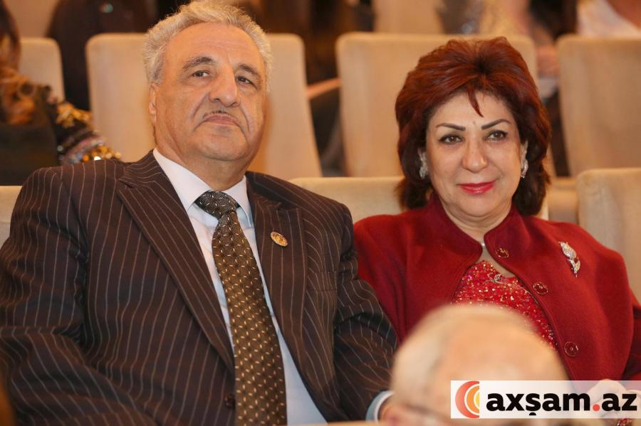 Tağı Əhmədov həyat yoldaşı ilə konsertdə -  fotolar