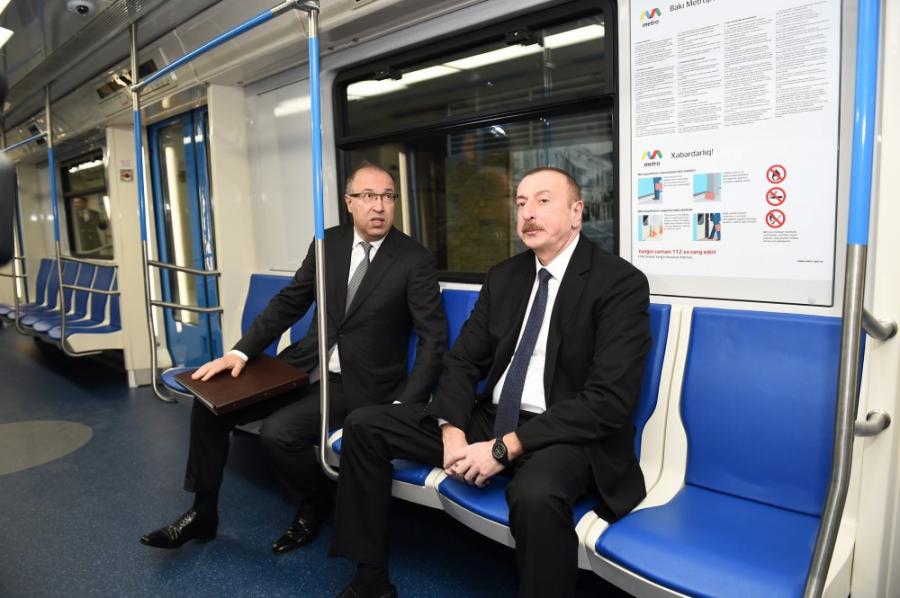 İlham Əliyev metroda -  Fotolar
