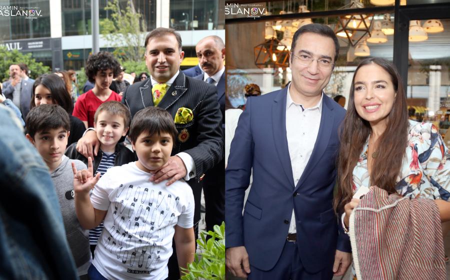 Leyla Əliyeva əkizləri ilə sərgidə -  Fotolar