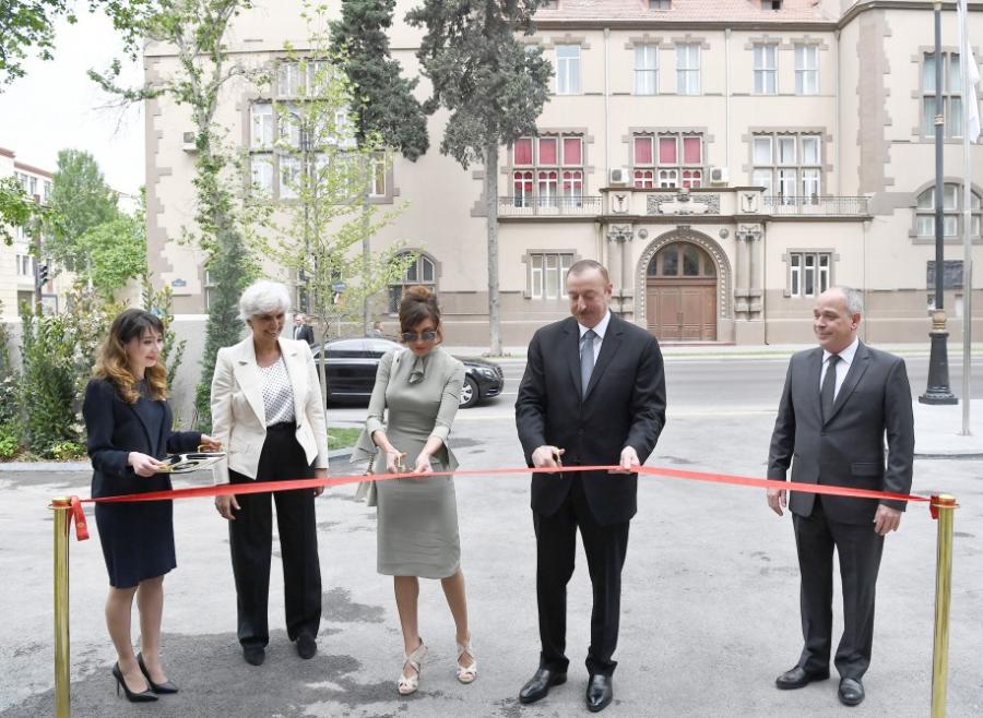 Prezident və xanımı otel açılışında - Fotolar