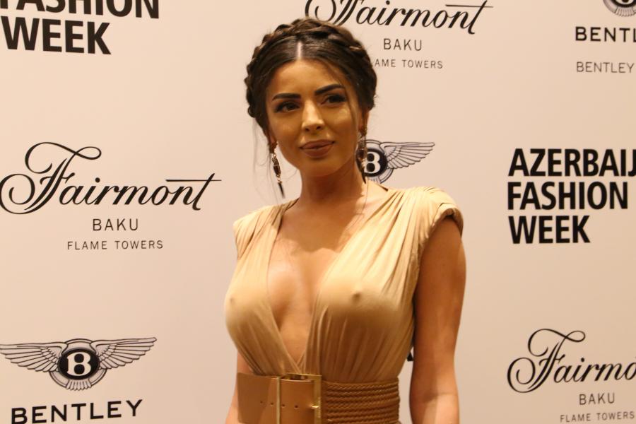 Azərbaycanlı model alt paltarı geyinmədi -  Fotolar