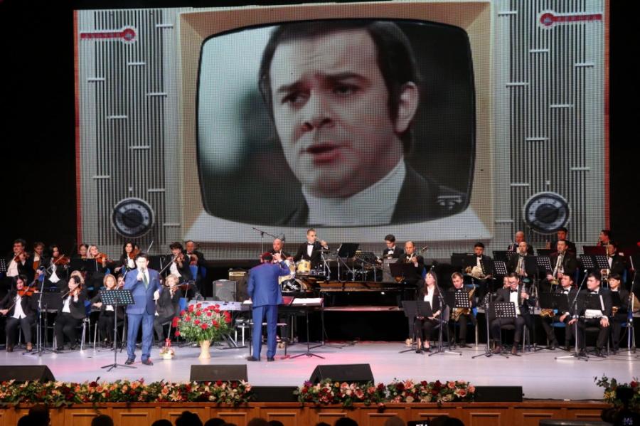 Astanada Müslüm Maqomayevin xatirəsi anılıb