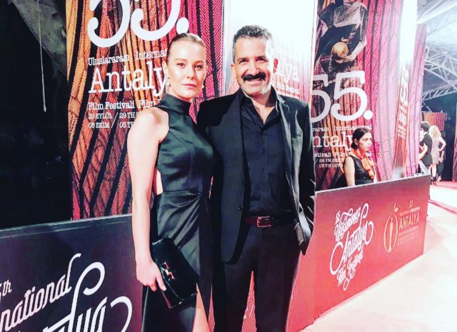 “Aşk və mavi”nin aktyoru onunla evlənir