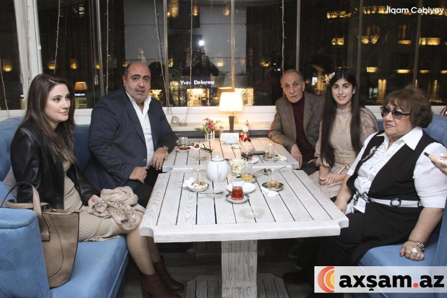 Ailəsi Dilarəni izləməyə gəldi -  Foto