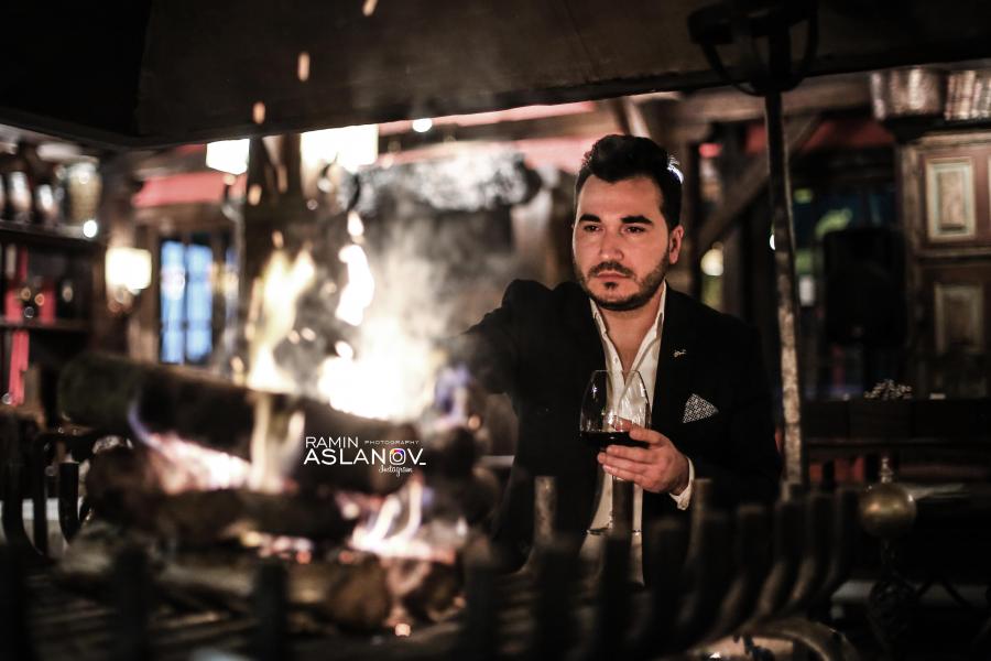 "İllərdir ailəmdən ayrı..." -  Elvin+Fotolar