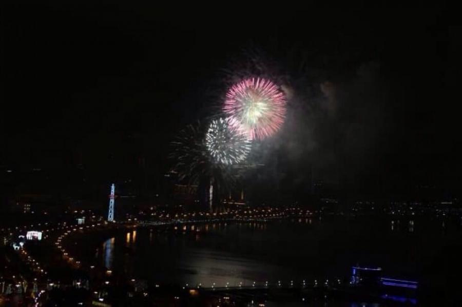 Bakı 2019-cu ili belə qarşıladı -  Fotolar