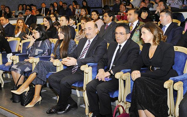 Leyla Əliyeva tamaşa izlədi -  Fotolar