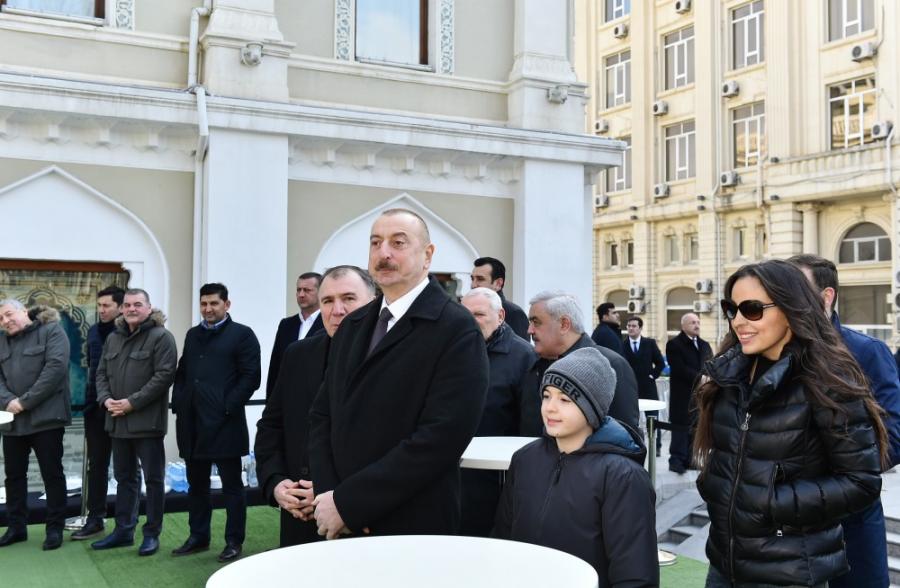 Prezident və qızı matç izlədi -  Fotolar
