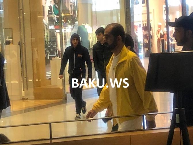 Dubayın hökmdarı “Gənclik Mall”da - Fotolar