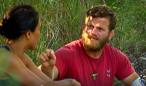 “Survivor”da “tüpürcək qalmaqalı” - Fotolar