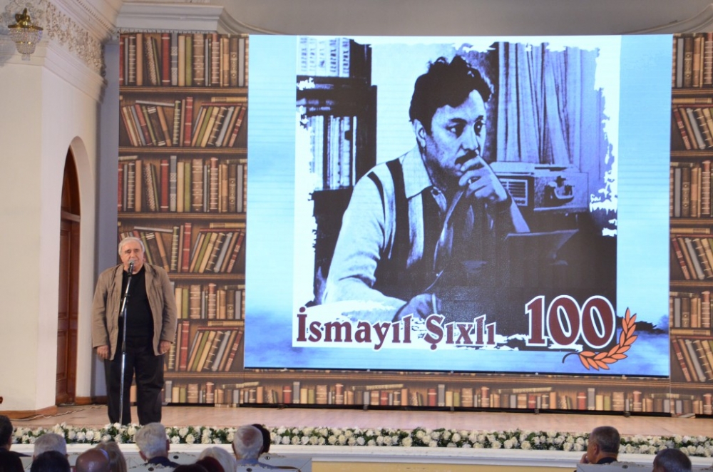 İsmayıl Şıxlının 100 illiyi qeyd edilib