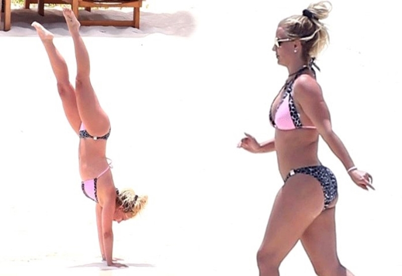 Britni Spirs bikini geyinib salto vurdu - Fotolar