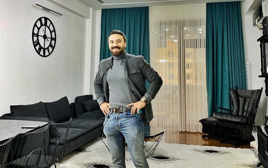 Zamiqin dəbdəbəli evindən fotolar