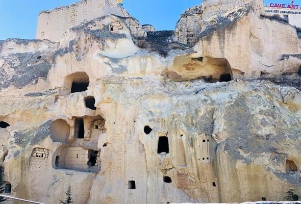 40 otaqlı mağara satışa çıxarıldı - Fotolar