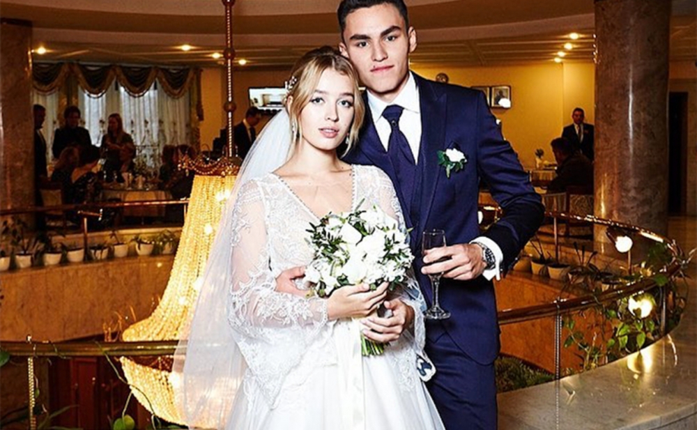 Müğənninin 19 yaşlı oğlu evlənib -  Fotolar