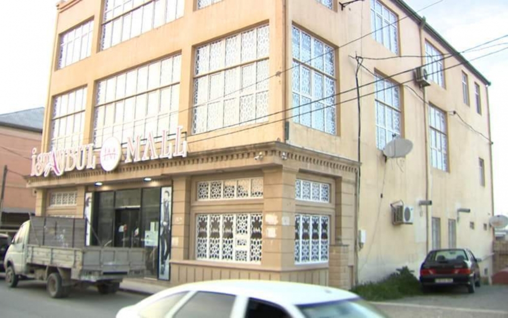 Bakıda gizli fəaliyyət göstərən “Mall” aşkar edilib - Fotolar