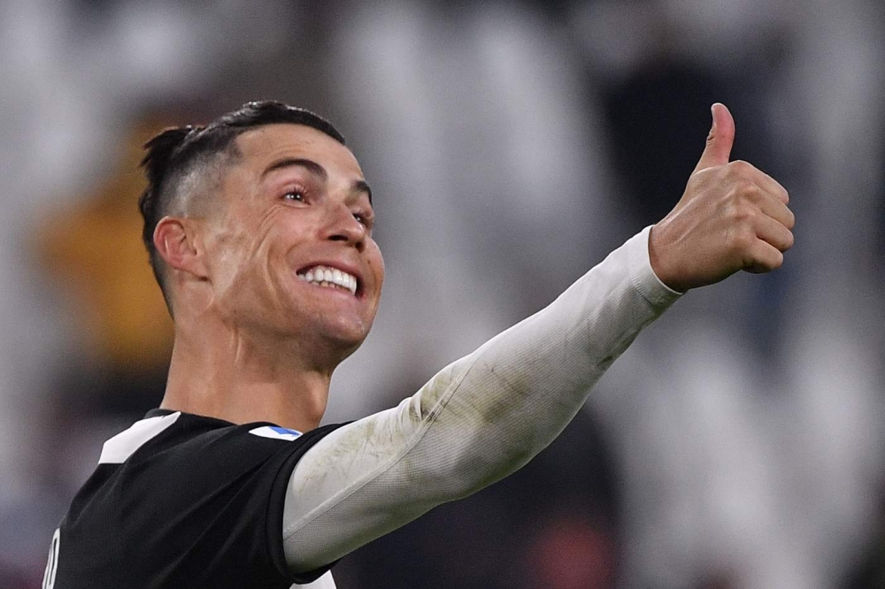 Futbol tarixində ilk milyarder Ronaldo oldu