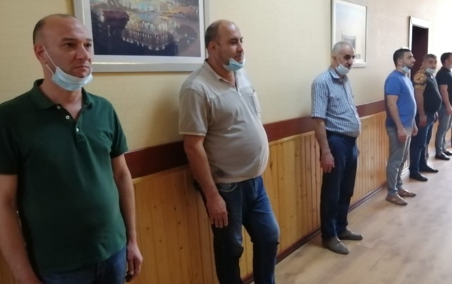 Abşeronda kafe sahibi və 8 nəfər müştəri saxlanıldı -  Fotolar