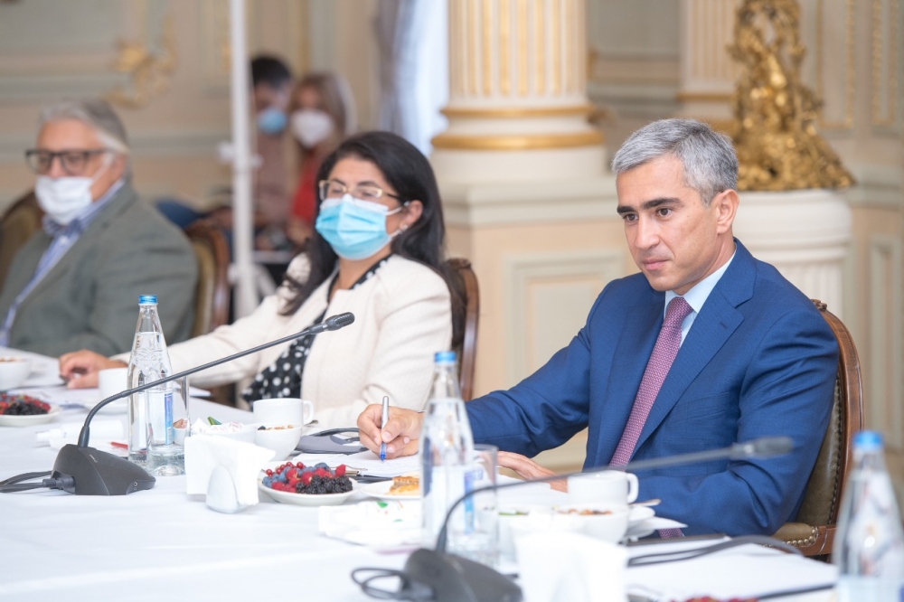 Bir qrup tanınmış mədəniyyət və incəsənət xadimi ilə görüş keçirilib -  Fotolar