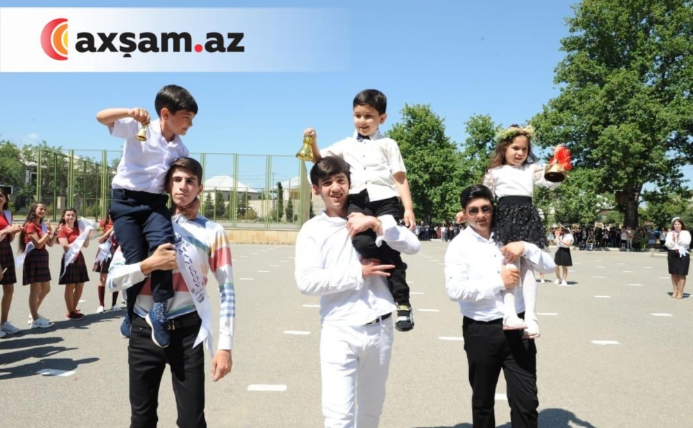 Azərbaycanda "Son zəng"dir - Fotolar+Video