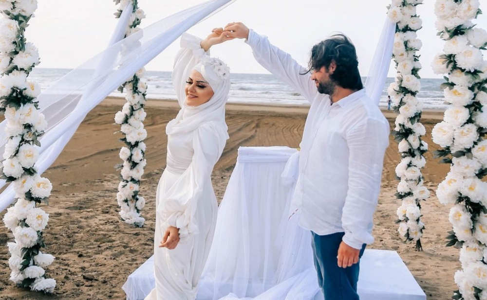 Xuraman həyat yoldaşı ilə fotosessiya etdirdi