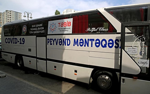 Bakıda səyyar avtobus məntəqələrində vaksinasiya - Fotolar