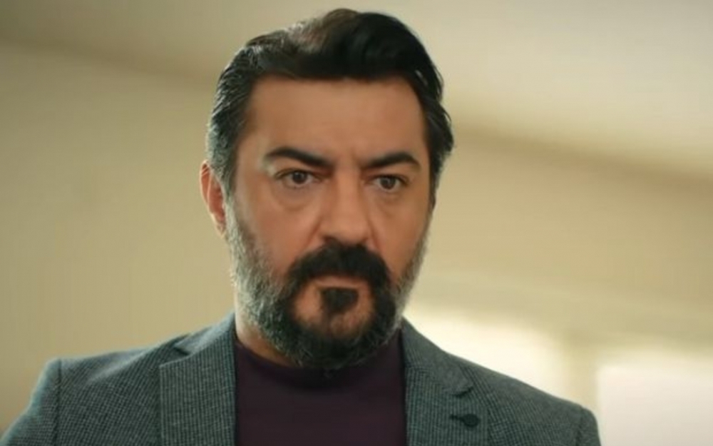 Məşhur olmadan əvvəl restoranda işləyirmiş