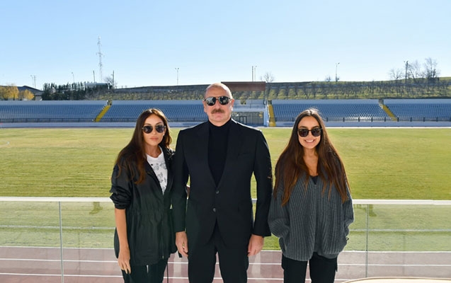 İlham Əliyev ailəsiylə Olimpiya İdman Kompleksində - Fotolar