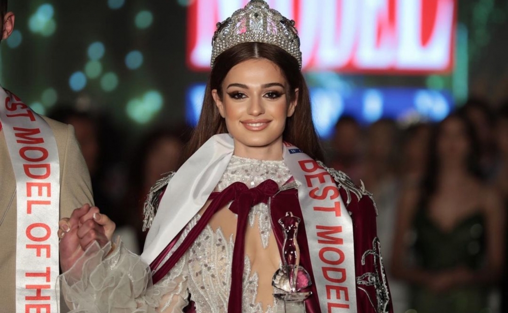 Azərbaycanlı qız "Best Model of The World" birincisi oldu - Fotolar