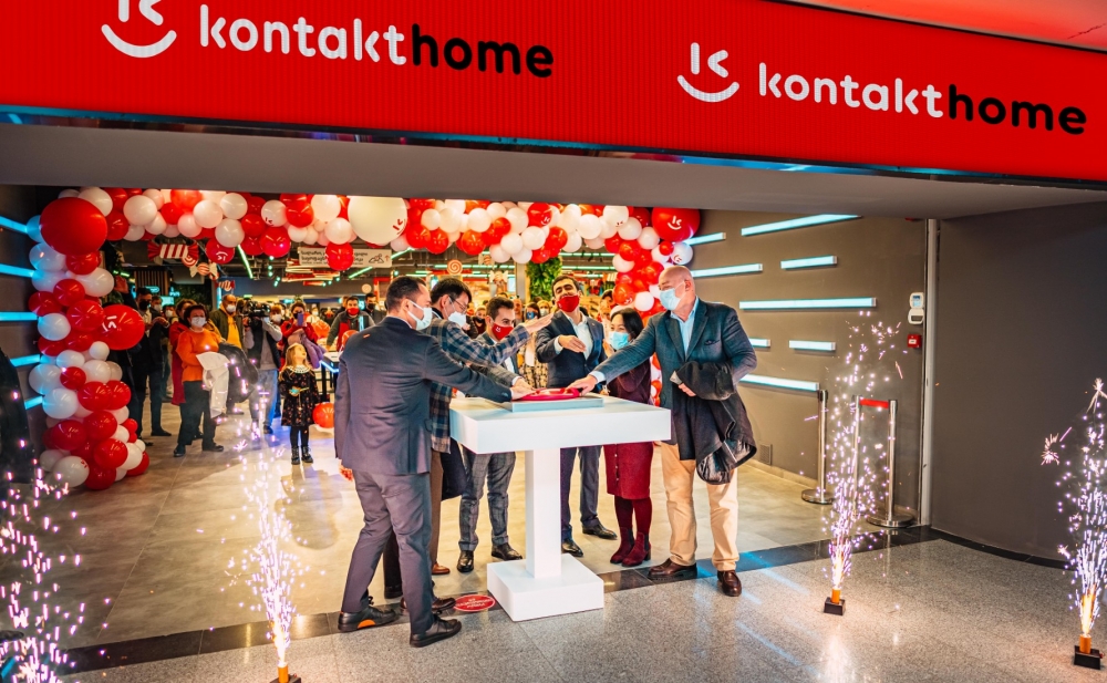 “Kontakt” ölkə xaricində ilk mağazasını açdı - Fotolar+Video