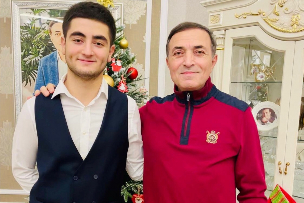 Mənsum İbrahimov oğlunun fotosunu paylaşdı