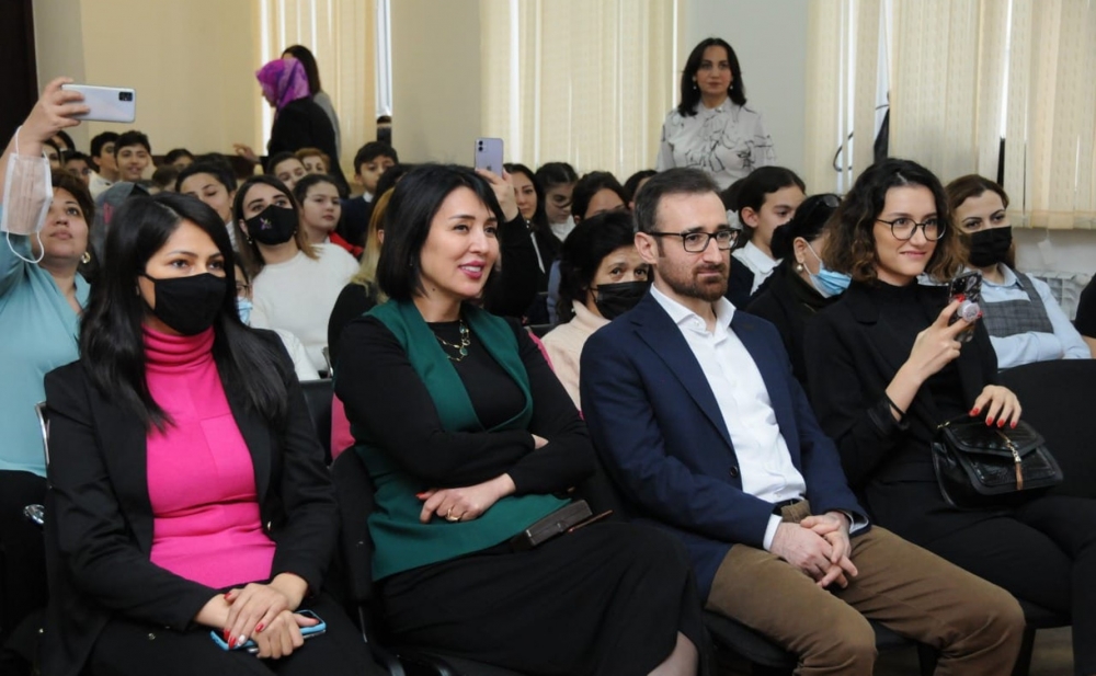 “Final” çaylarının dəstəyi ilə Dünya Azərbaycanlılarının Həmrəylik günü və Yeni il qeyd edilib