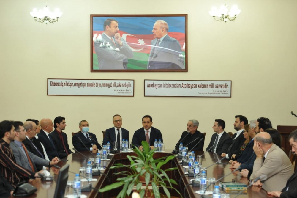 İncəsənət xadimlərinə “Nizami Gəncəvi” xatirə döş nişanı verildi - Fotolar