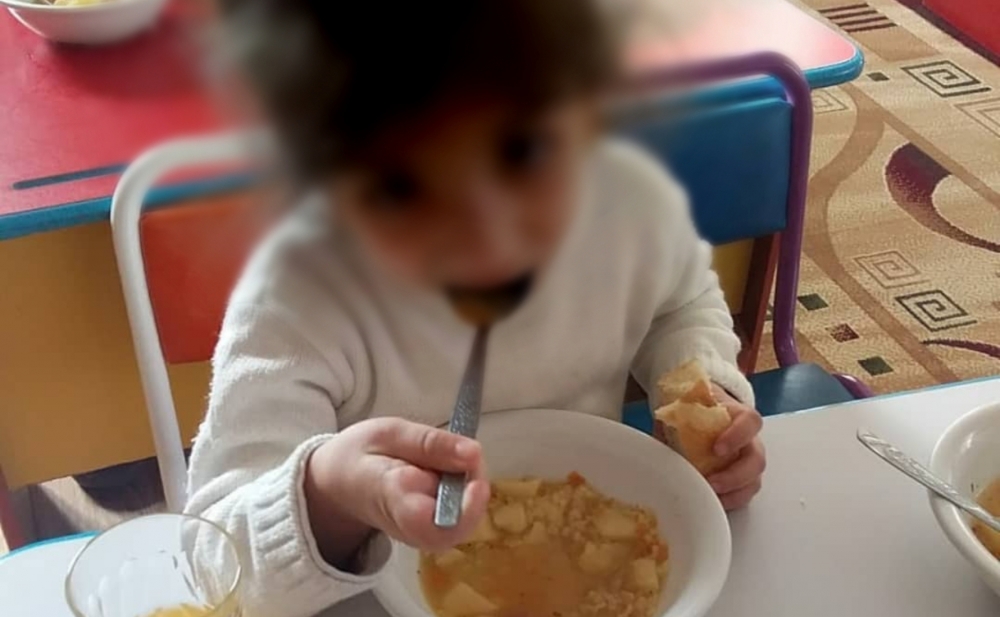 Bağçada bütün uşaqların fotosu belə çəkilirmiş