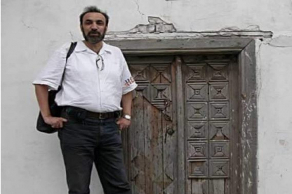 Tanınmış teatrşünas vəfat etdi