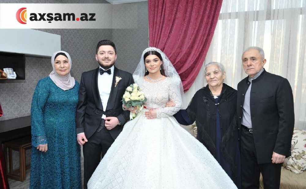 Xalq artistlərinin evindəki toydan ilk - Fotolar