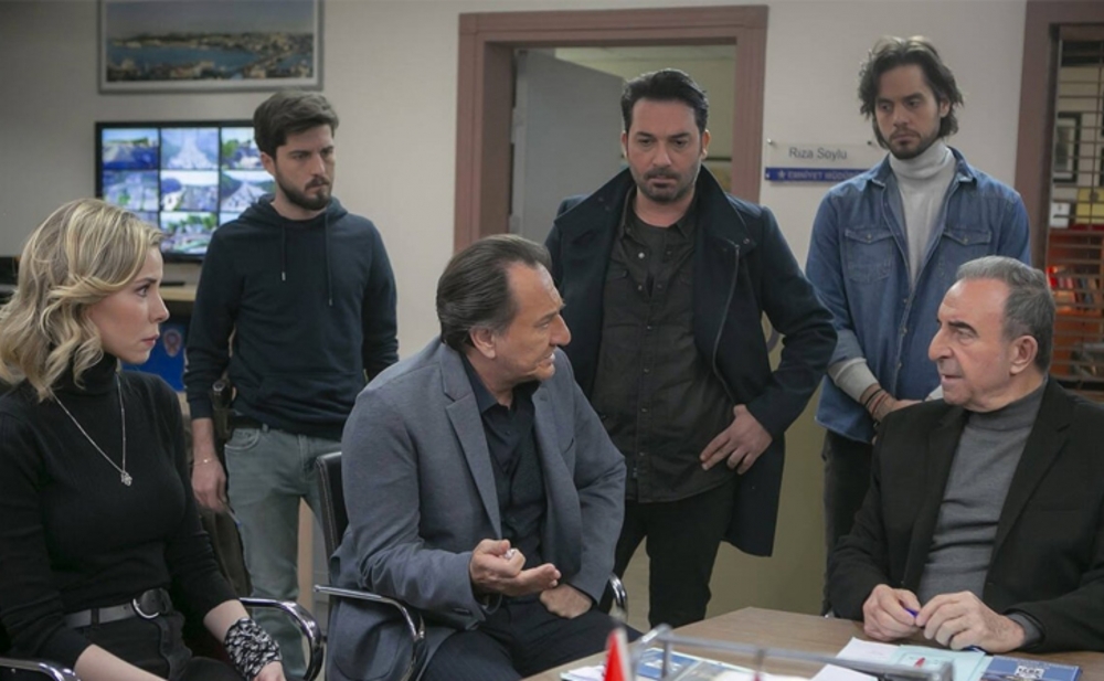 “Arka Sokaklar”da iki yeni sima - Foto