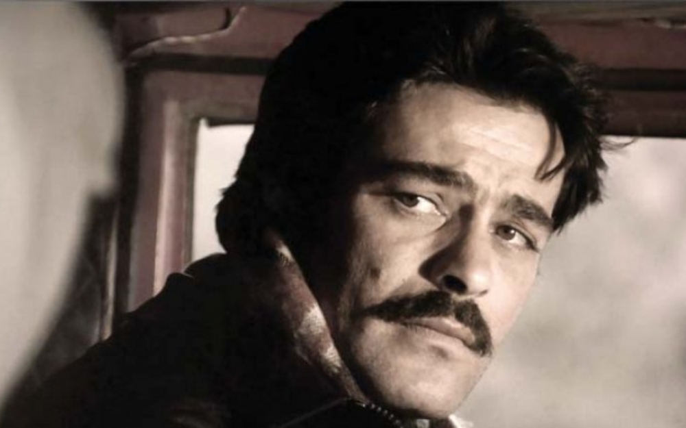 Kadir İnanırın həyatı film olur